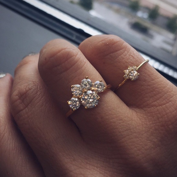 local eclectic Jewelry - Breakfast at Tiffany’s 18k gold ring *moissanite